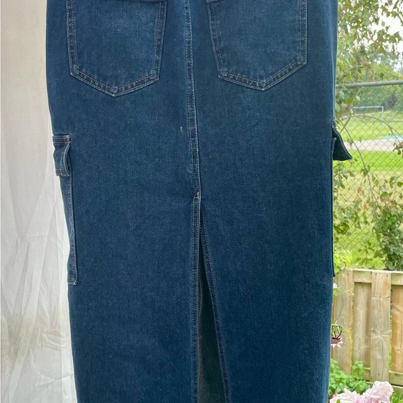 Cargo Denim Skirt - Picture 2 of 7